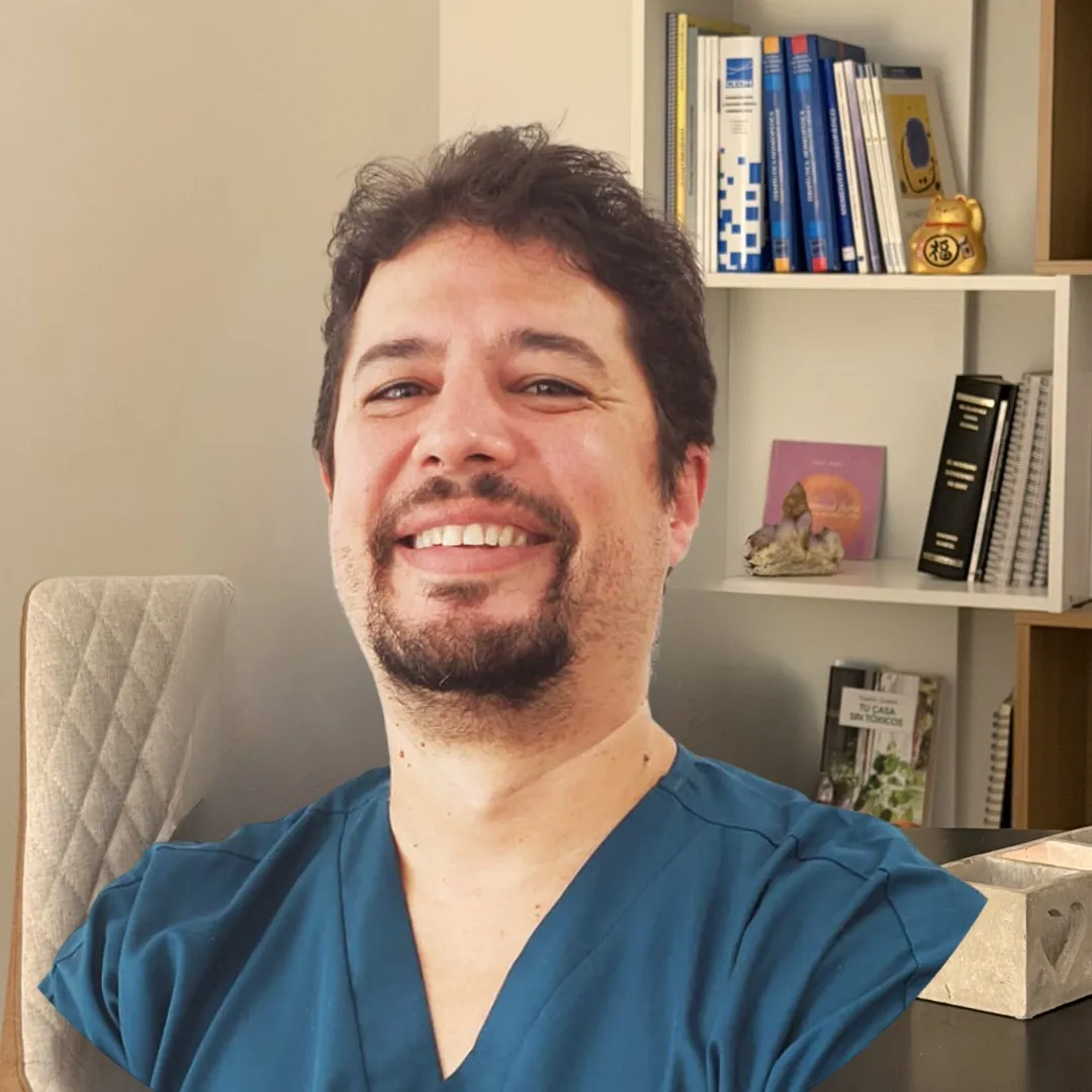 Dr. Alejandro Gomez